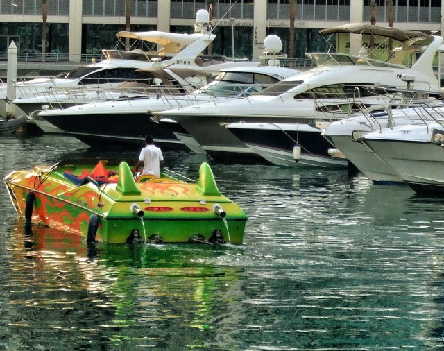 blinged up speed boat - Dubai 2009