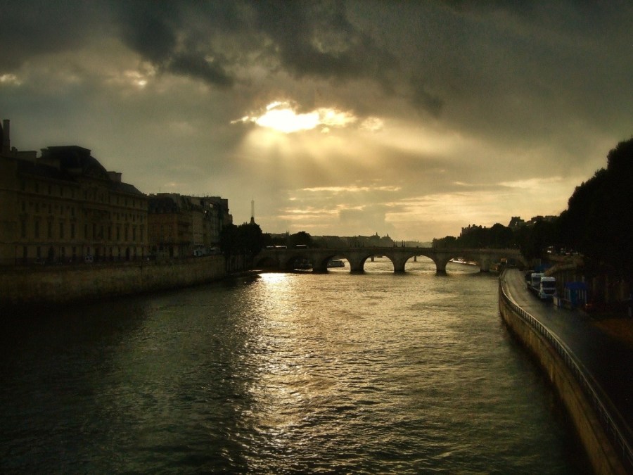 Bridge over the Seinne