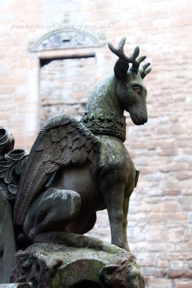 Scottish heraldic beasts.jpg